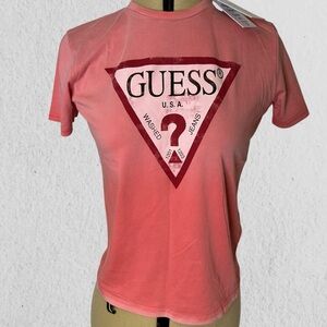 Guess pint top